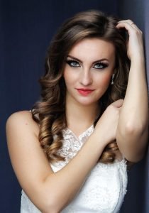 Services Bridal Makeup2 210x300 1